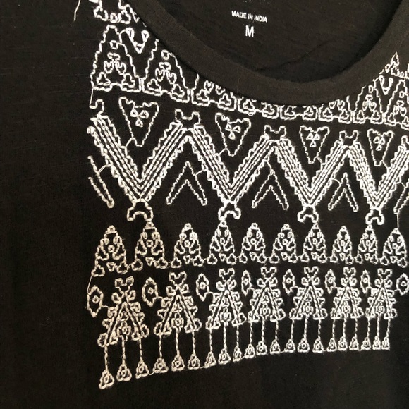 Lucky Brand Tee - Picture 5 of 11